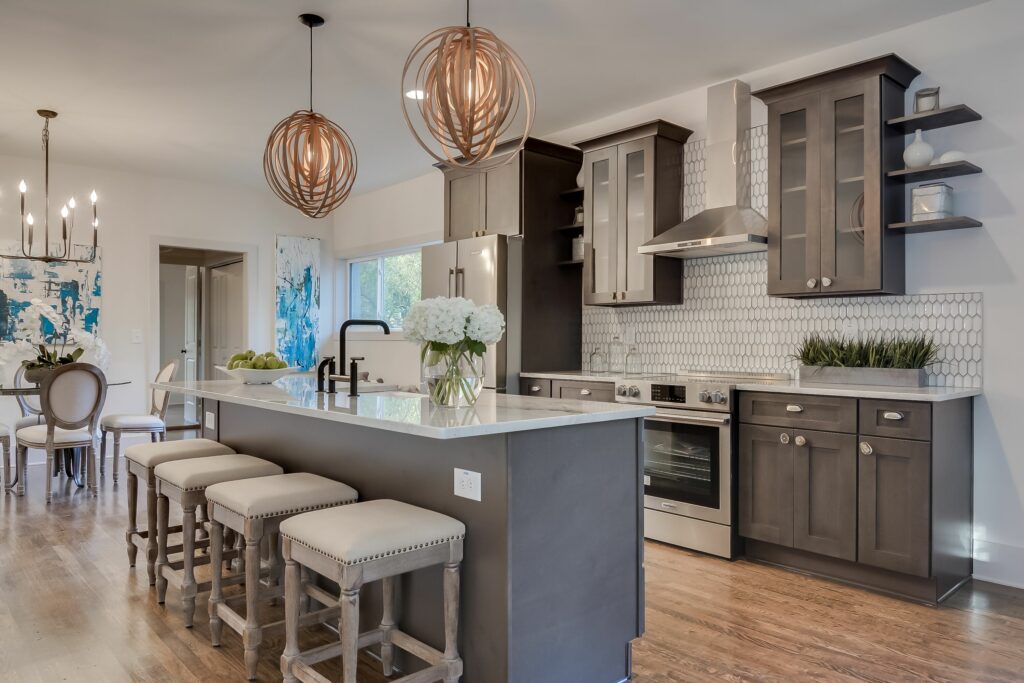 Contemporary kitchen with Greystone shaker kitchen cabinets.