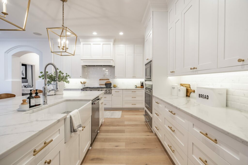 Ice White Shaker Kitchen from Thecabinetsaver.com